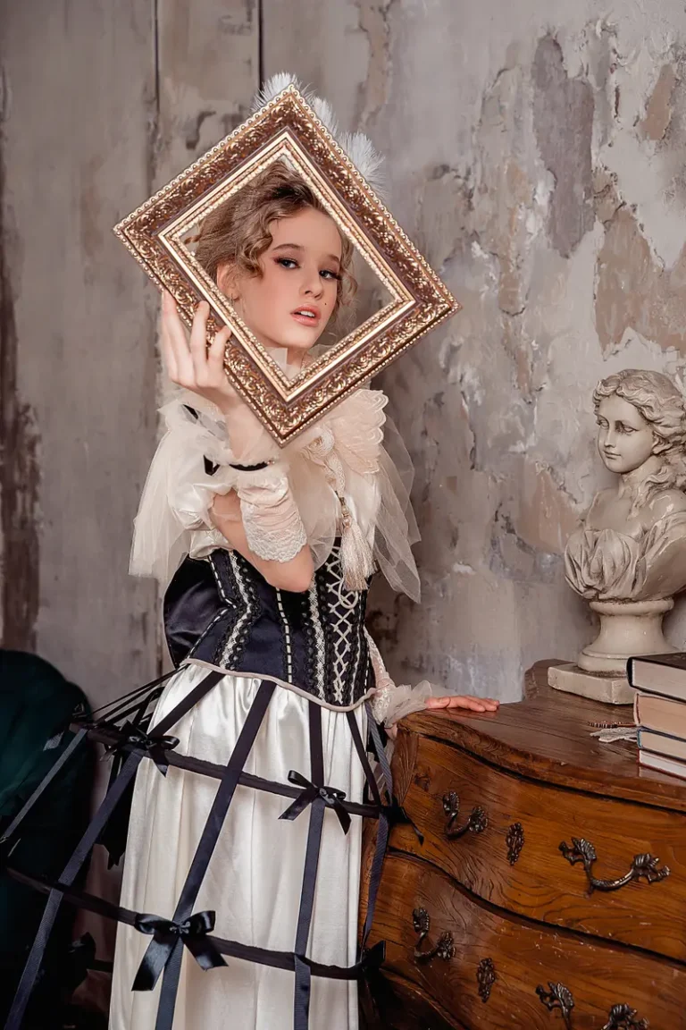 Reflection in Mirrors — FORD Magazine | The March Fashion & Beauty Edition | Vol.1 | 2024