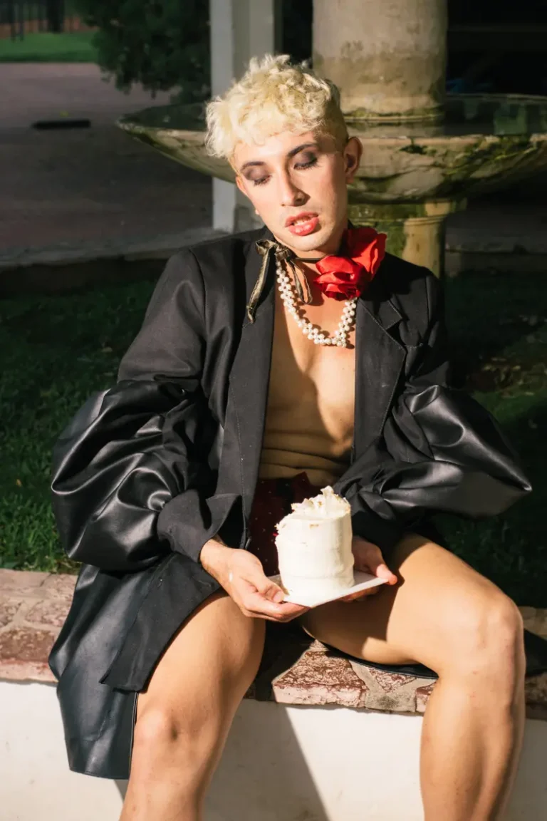 Welcome to the party by Juliana Alexandra Pulido — FORD Magazine editorial