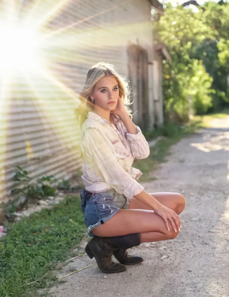 Dusty Roads — FORD Magazine | The July Fashion & Beauty Edition | Vol.6 | 2025